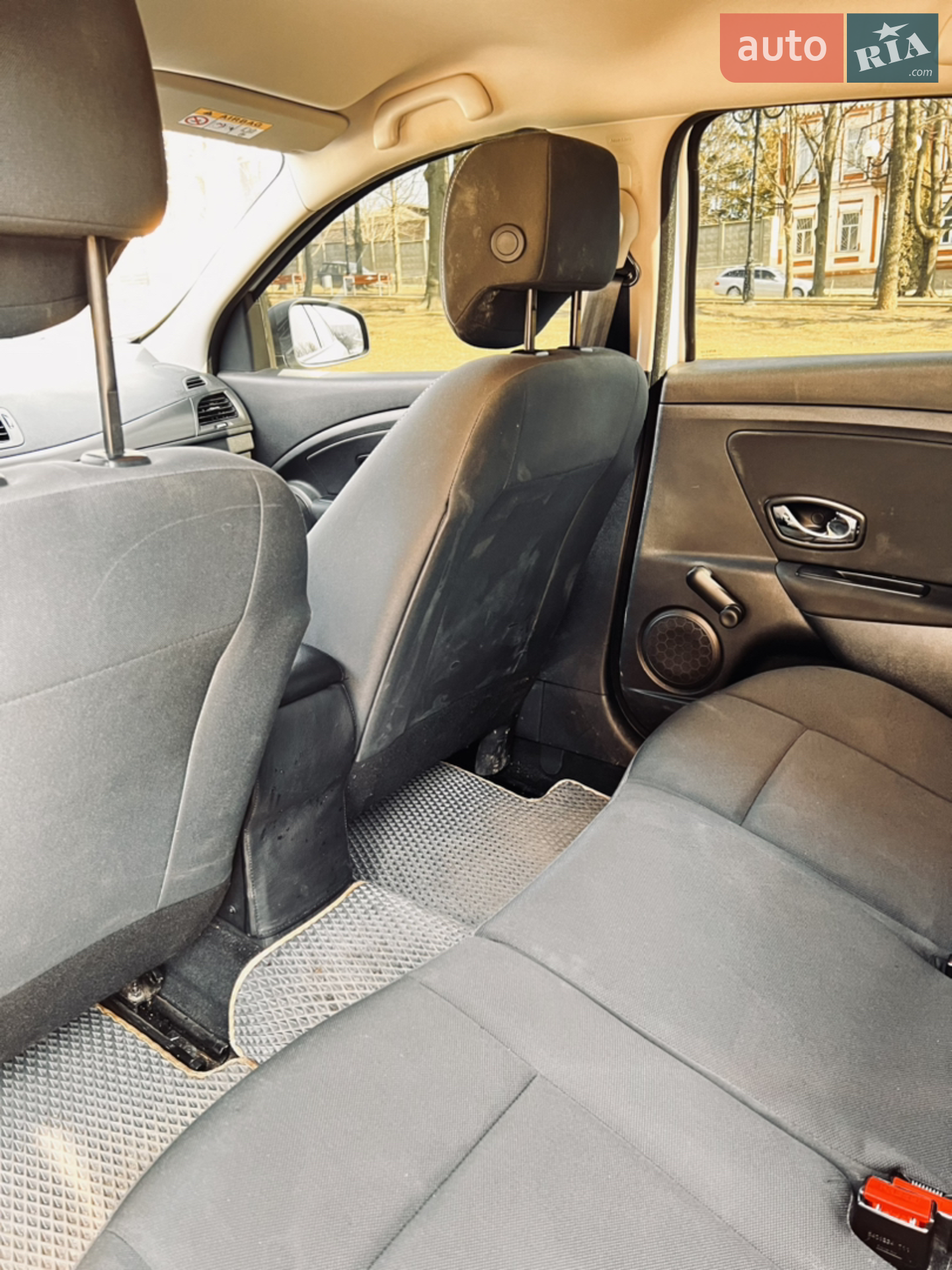 2015 Renault Megane - мініатюра 8
