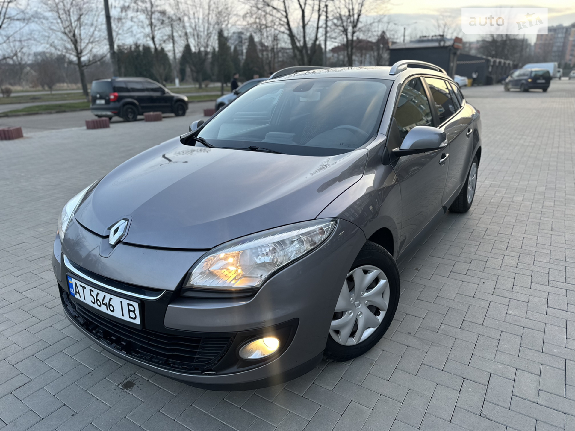 2012 Renault Megane - мініатюра 2
