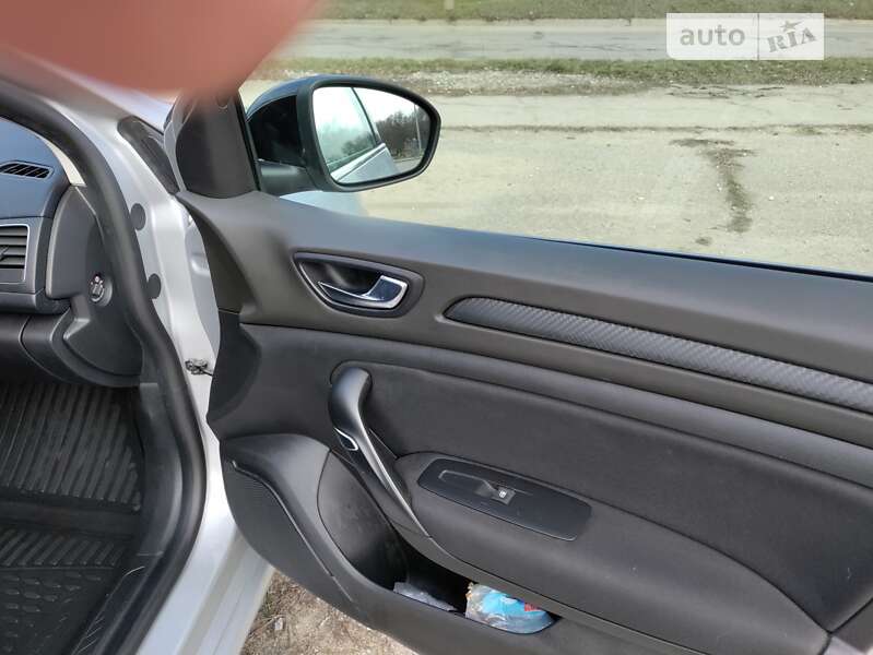 Универсал Renault Megane 2017 в Запорожье фото 12 Универсал Renault Megane 2017 в Запорожье