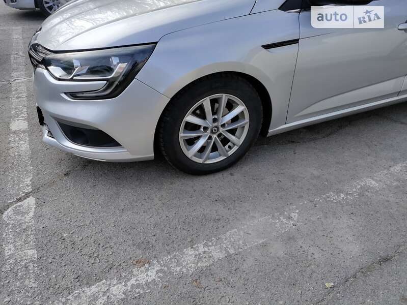 Универсал Renault Megane 2017 в Запорожье фото 19 Универсал Renault Megane 2017 в Запорожье