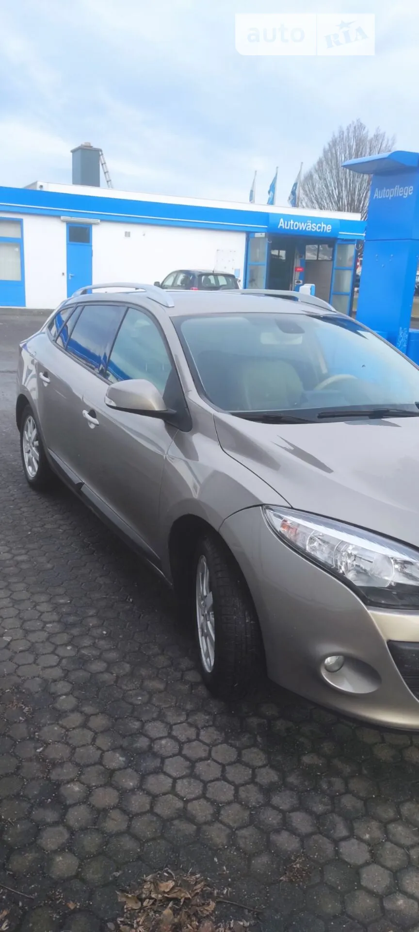 2010 Renault Megane - мініатюра 2