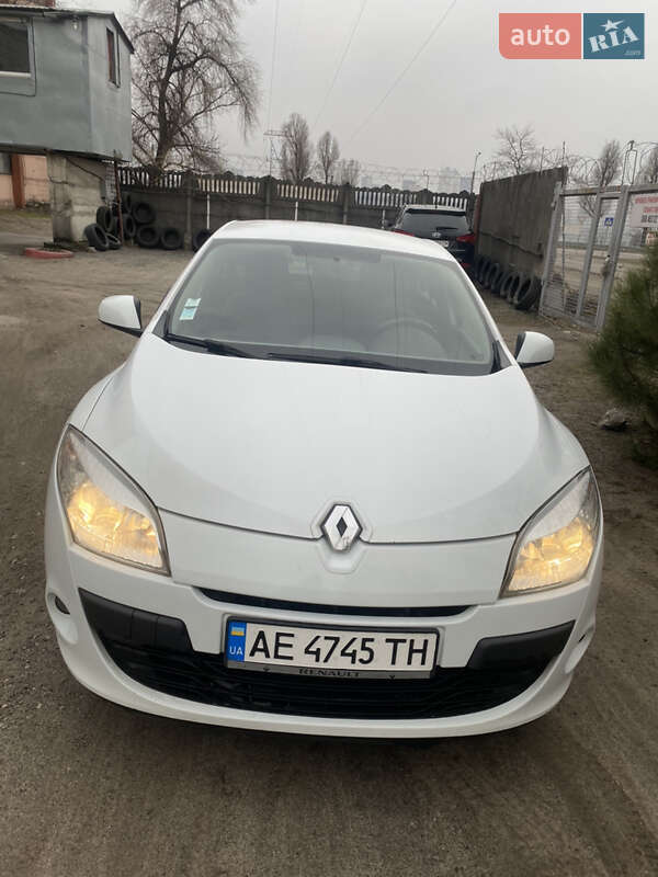 Универсал Renault Megane 2011 в Днепре фото 7 Универсал Renault Megane 2011 в Днепре