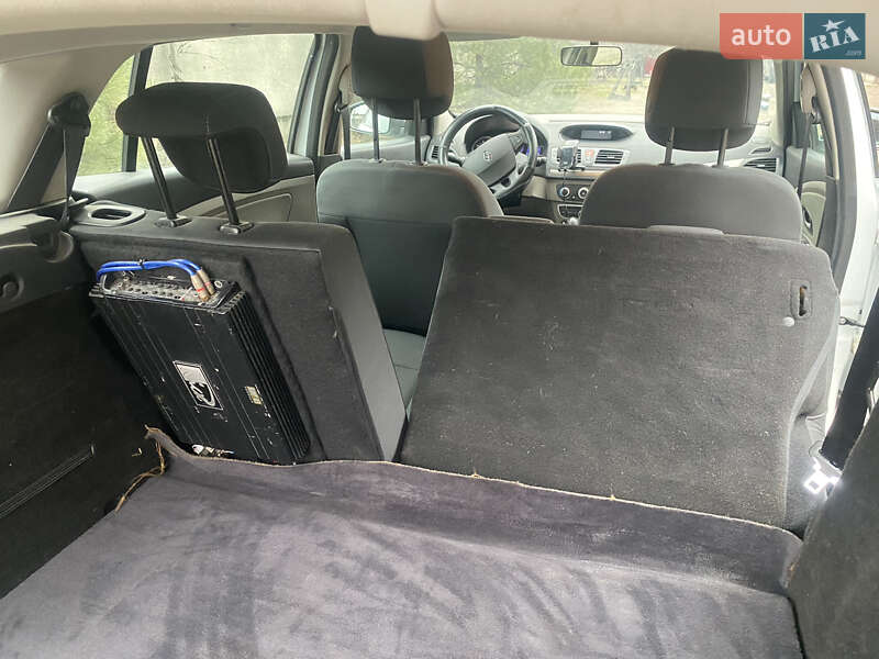 Универсал Renault Megane 2011 в Днепре фото 18 Универсал Renault Megane 2011 в Днепре