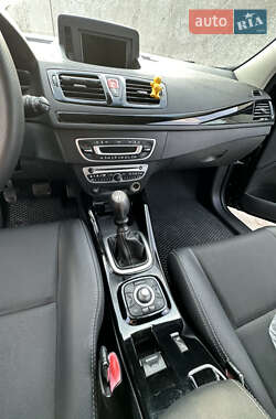 Купе Renault Megane 2011 в 