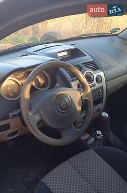 Хэтчбек Renault Megane 2002 в 