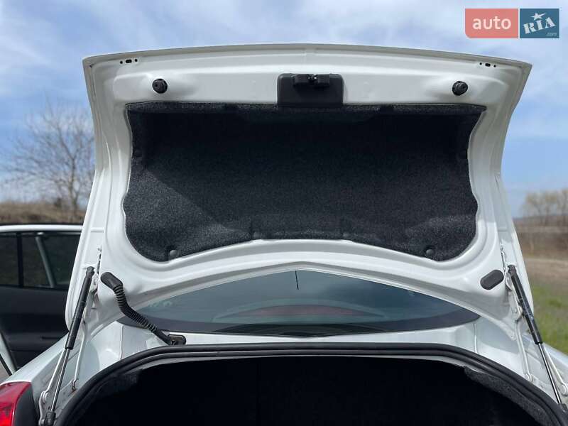 Седан Renault Megane 2008 в Дубно