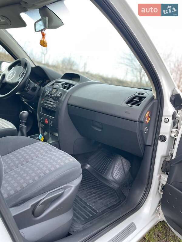 Седан Renault Megane 2008 в Дубно