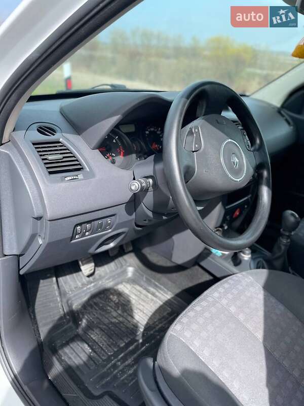 Седан Renault Megane 2008 в Дубно