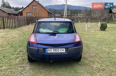 Хэтчбек Renault Megane 2004 в Рахове