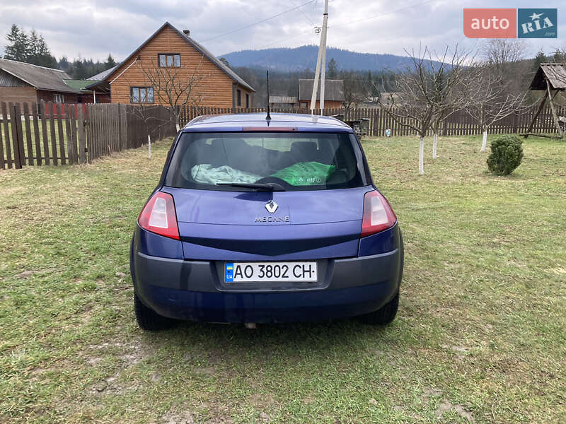 Хэтчбек Renault Megane 2004 в Рахове