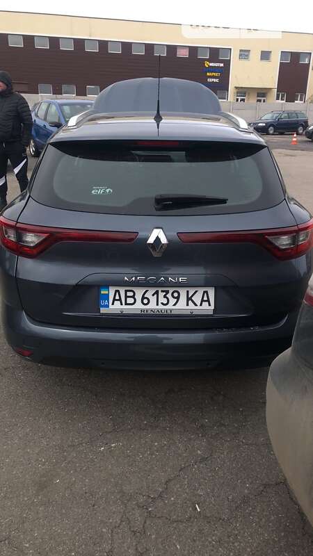 Универсал Renault Megane 2018 в Тростянце