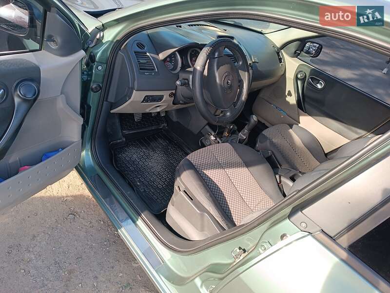 Седан Renault Megane 2004 в Шаргороді