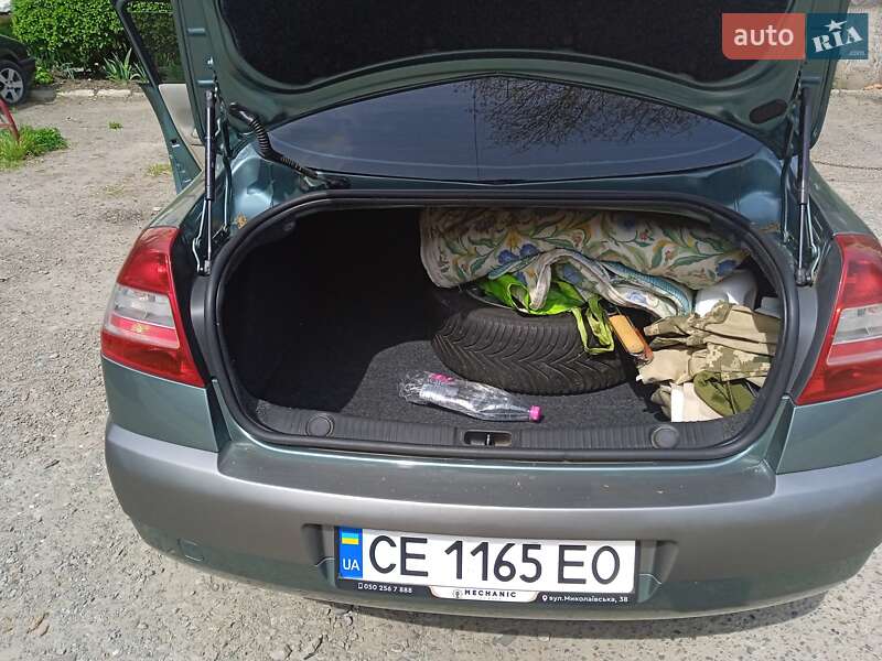 Седан Renault Megane 2006 в Чернівцях