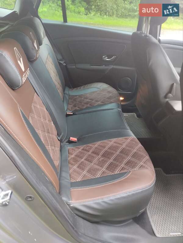 Универсал Renault Megane 2011 в Бурштыне фото 6 Универсал Renault Megane 2011 в Бурштыне