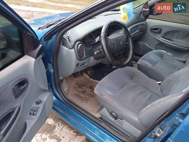 Хетчбек Renault Megane 1996 в Маньківці