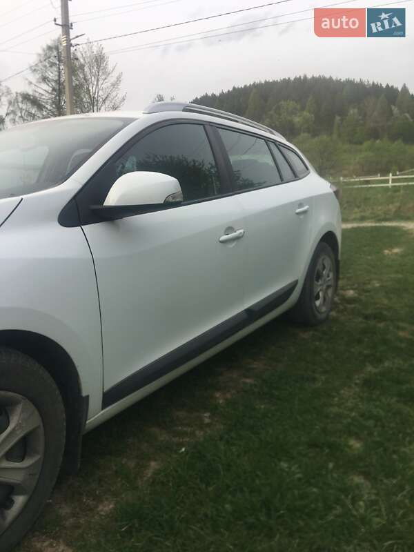 Универсал Renault Megane 2010 в Бориславе
