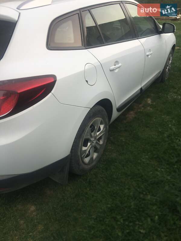 Универсал Renault Megane 2010 в Бориславе