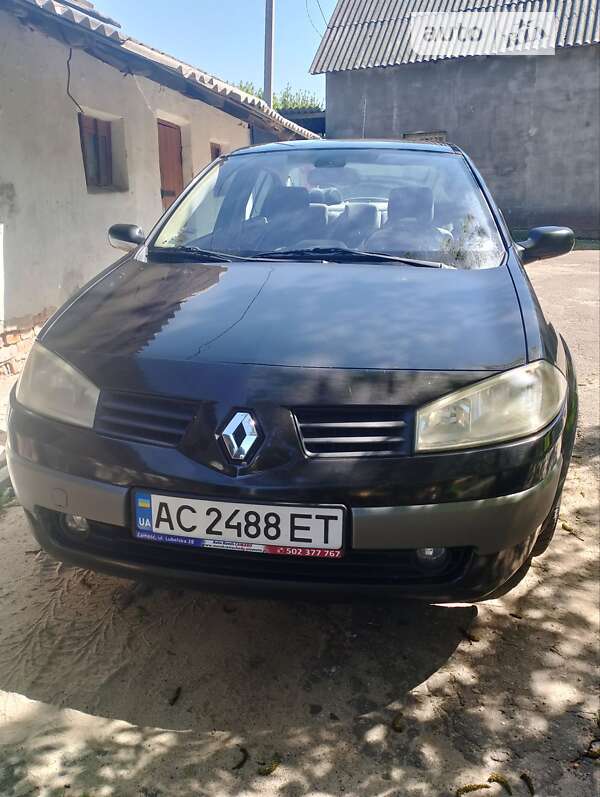 Седан Renault Megane 2003 в Нововолынске