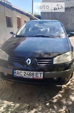 Седан Renault Megane 2003 в Нововолынске