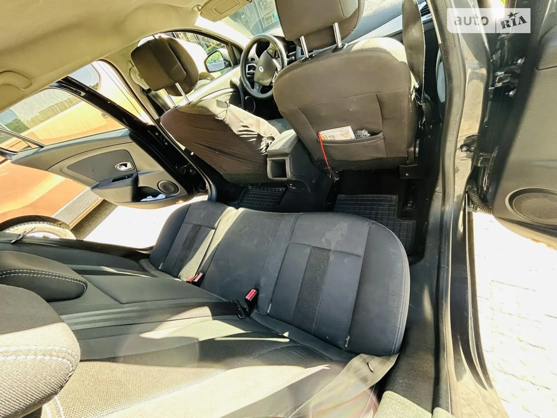 2010 Renault Megane - мініатюра 6