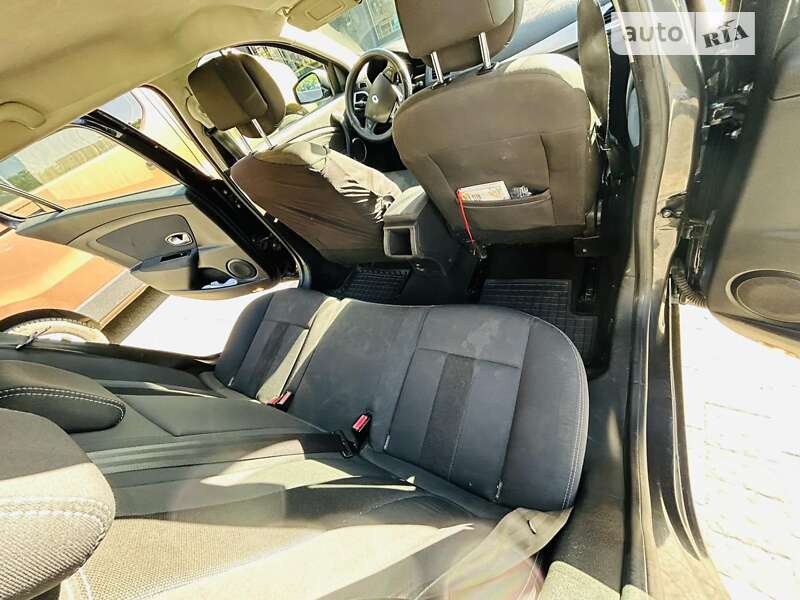 Універсал Renault Megane 2010 в Ужгороді