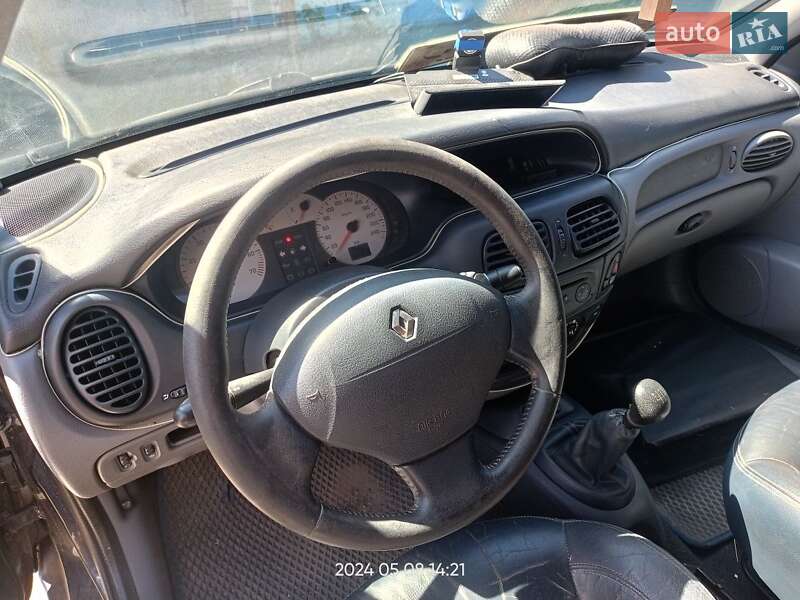 Кабріолет Renault Megane 2000 в Зеленодольську