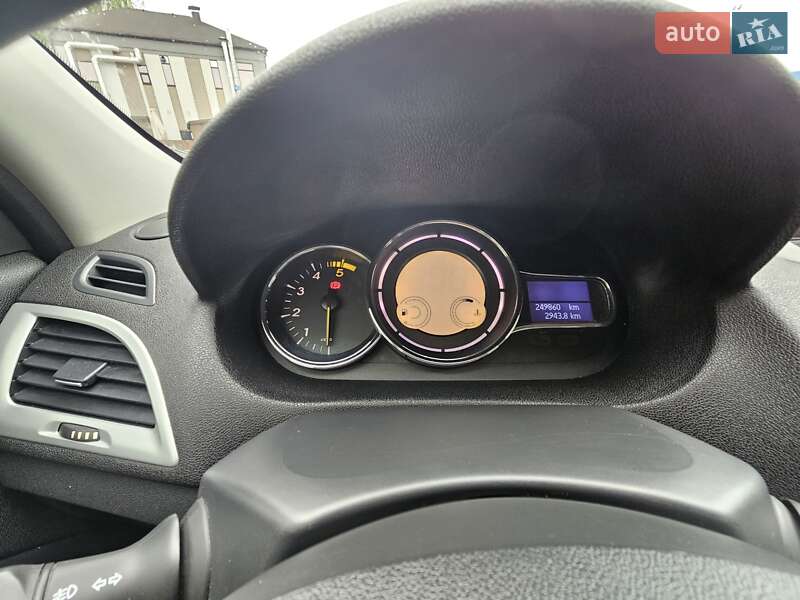 Хэтчбек Renault Megane 2010 в Запорожье