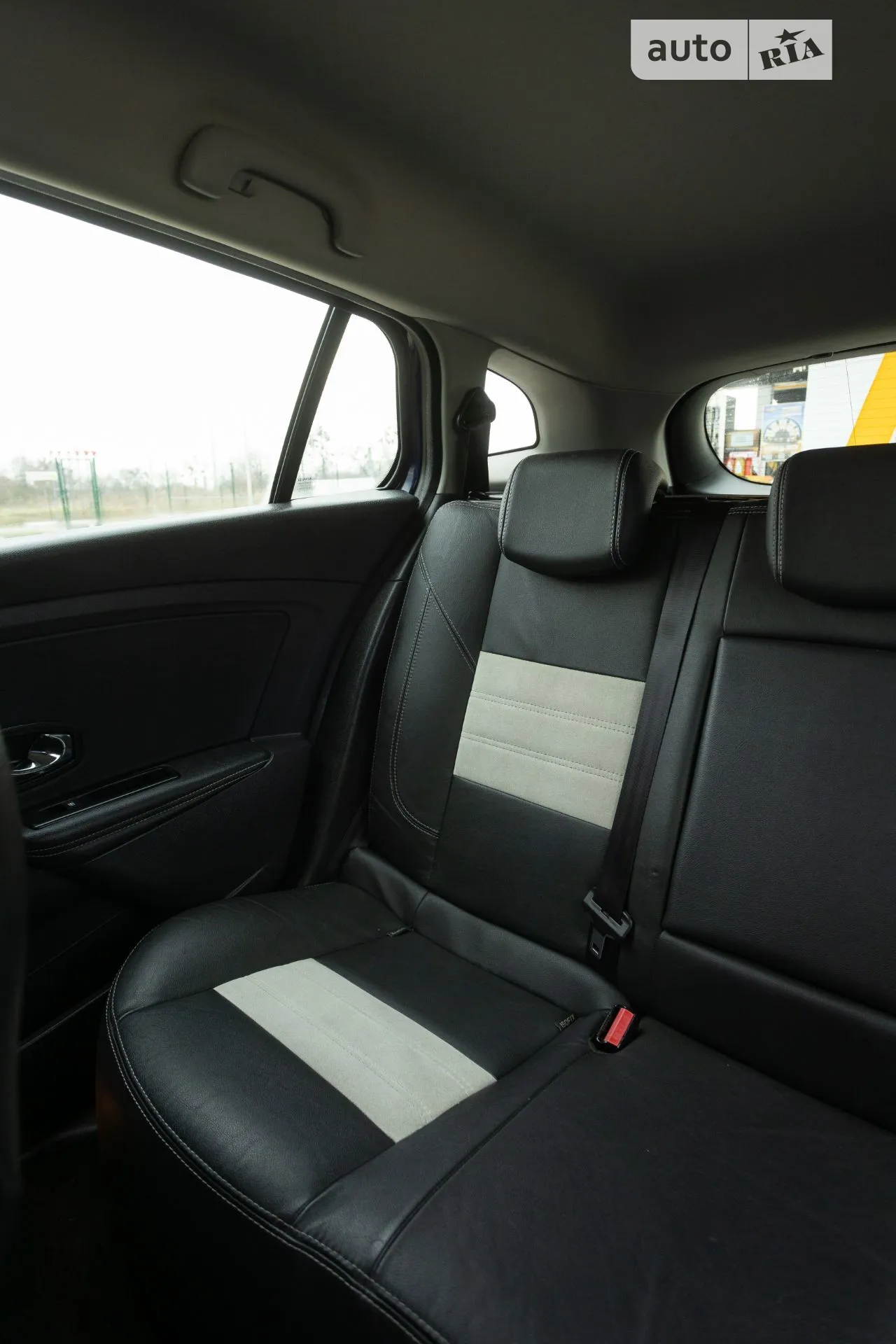 2012 Renault Megane - мініатюра 48