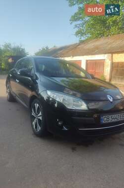 Хэтчбек Renault Megane 2011 в 