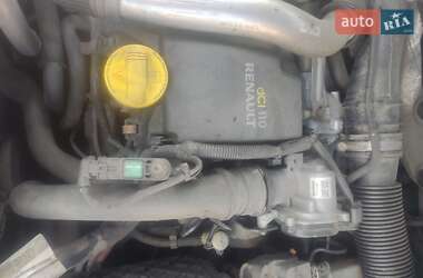Хэтчбек Renault Megane 2011 в 