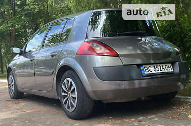 Хэтчбек Renault Megane 2002 в Дрогобыче