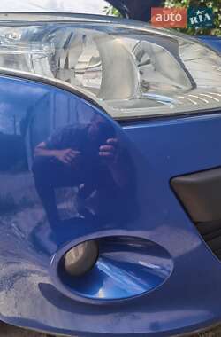 Хэтчбек Renault Megane 2011 в 