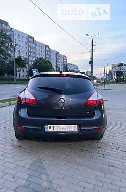 Хэтчбек Renault Megane 2009 в 