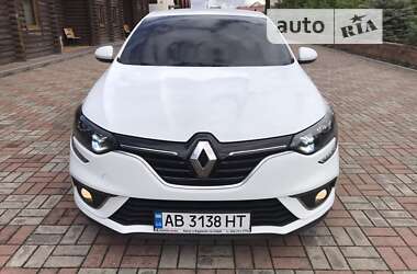 Хэтчбек Renault Megane 2016 в Виннице