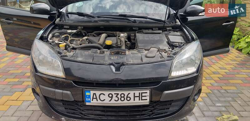 Універсал Renault Megane 2011 в Маневичах