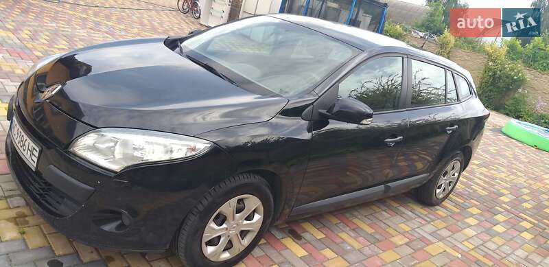 Універсал Renault Megane 2011 в Маневичах