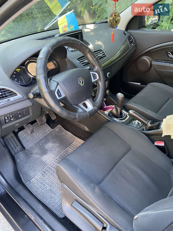 Універсал Renault Megane 2012 в Кореці фото 5 Універсал Renault Megane 2012 в Кореці