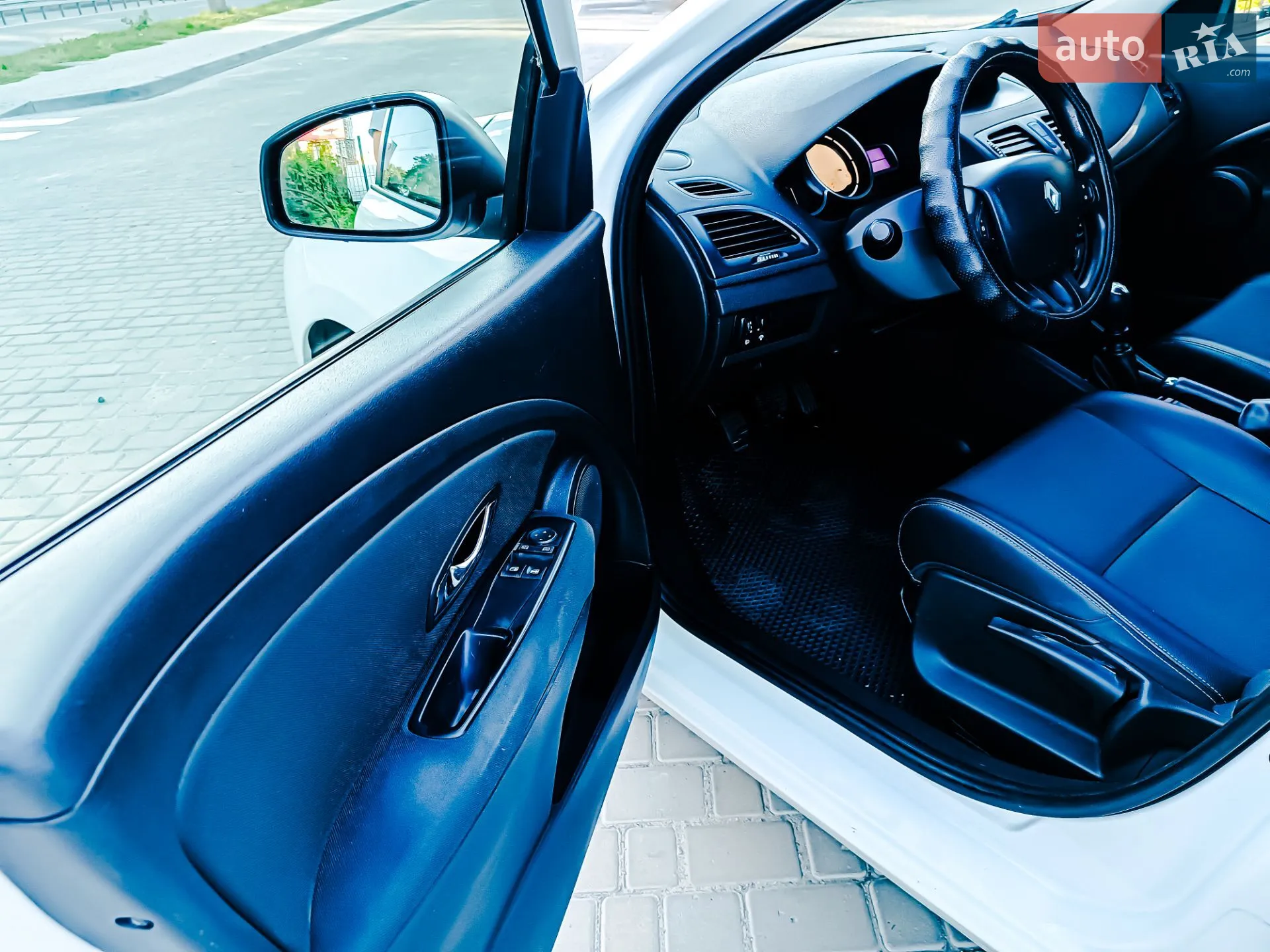 2013 Renault Megane - мініатюра 26