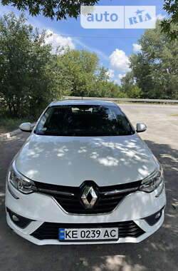 Хетчбек Renault Megane 2016 в Дніпрі