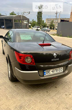 Кабриолет Renault Megane 2004 в 