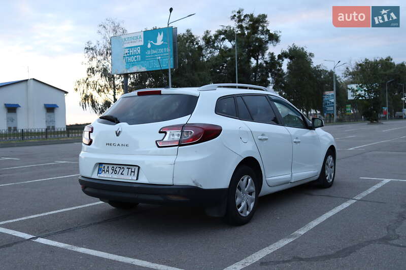 Универсал Renault Megane 2014 в Киеве