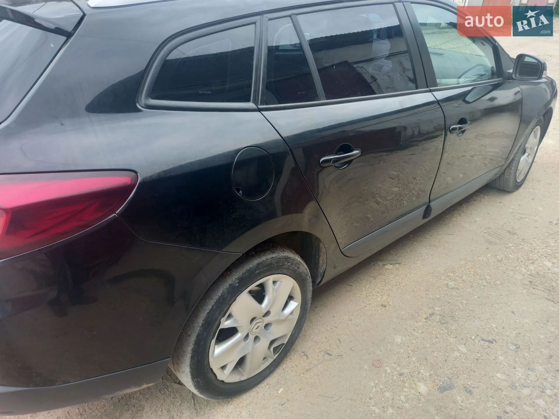 Renault Megane 2013 VIN VF1KZ140648758309 фото оголошення 2 з 17