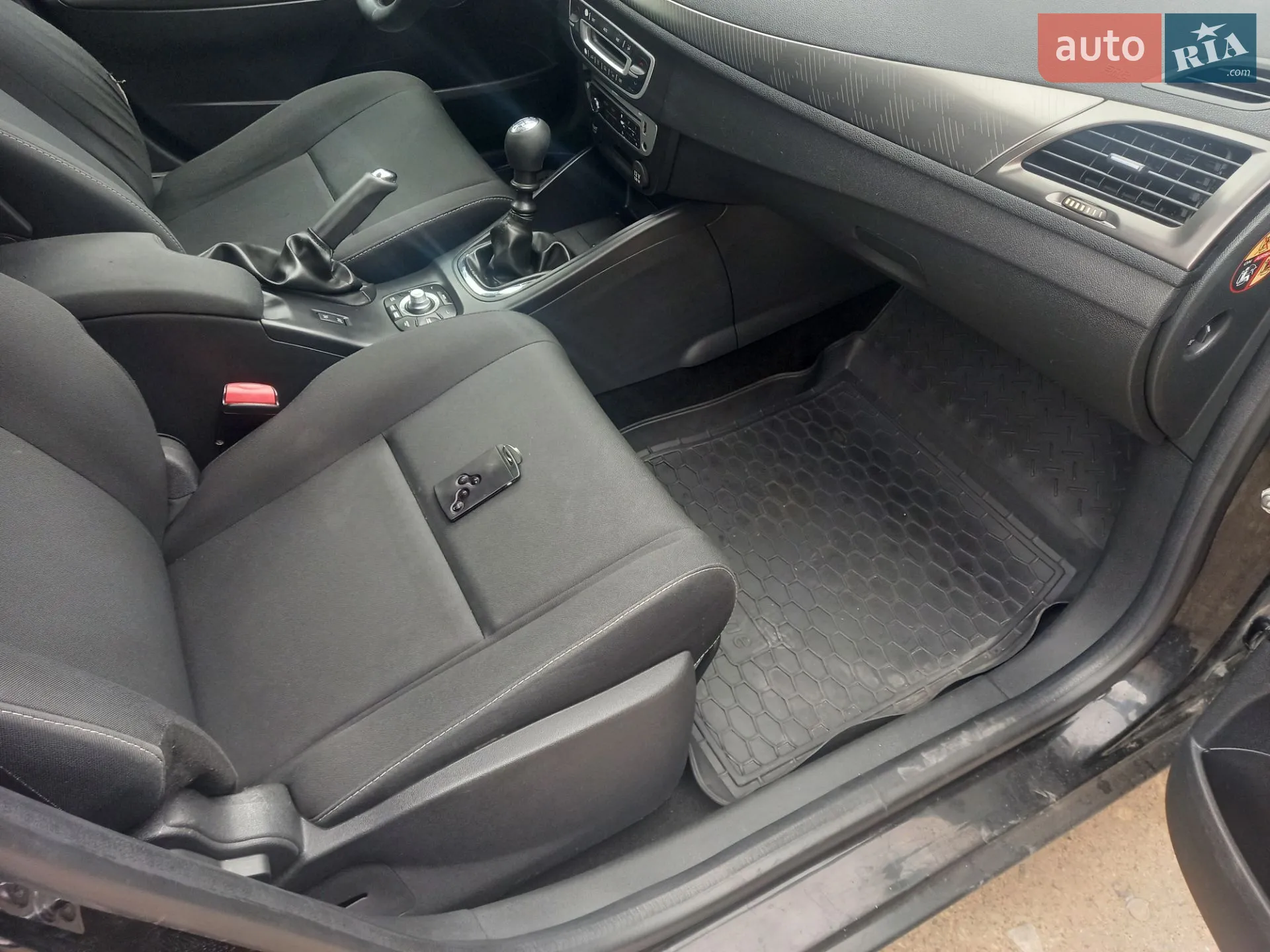 Renault Megane 2013 VIN VF1KZ140648758309 фото оголошення 6 з 17