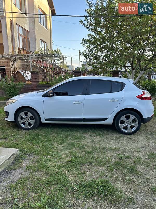 Хэтчбек Renault Megane 2014 в Ивано-Франковске