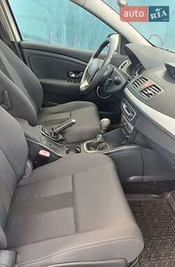Универсал Renault Megane 2011 в 