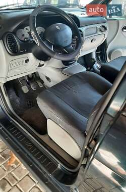 Універсал Renault Megane 2002 в 