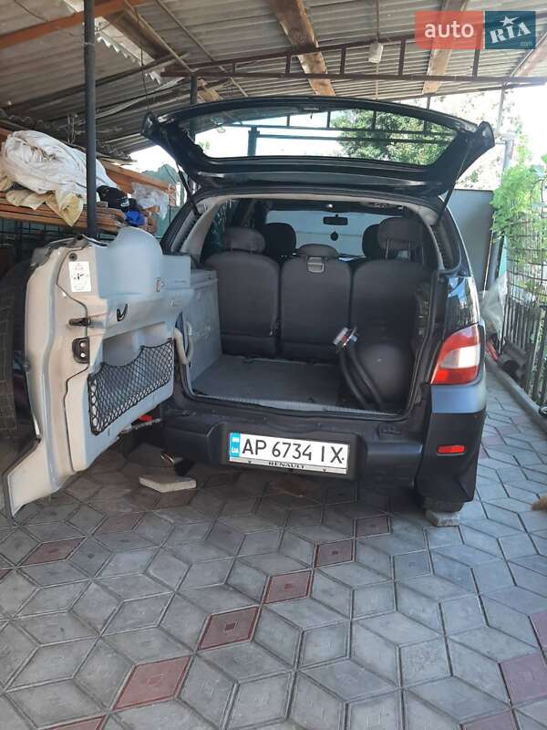 Универсал Renault Megane 2002 в Марганце