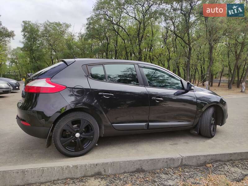 Хэтчбек Renault Megane 2010 в Кривом Роге