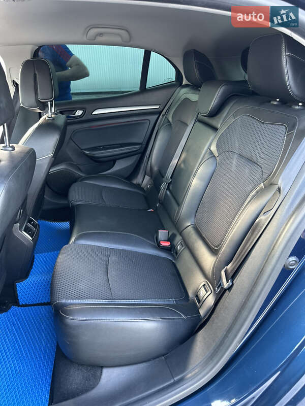 Хэтчбек Renault Megane 2016 в Калуше