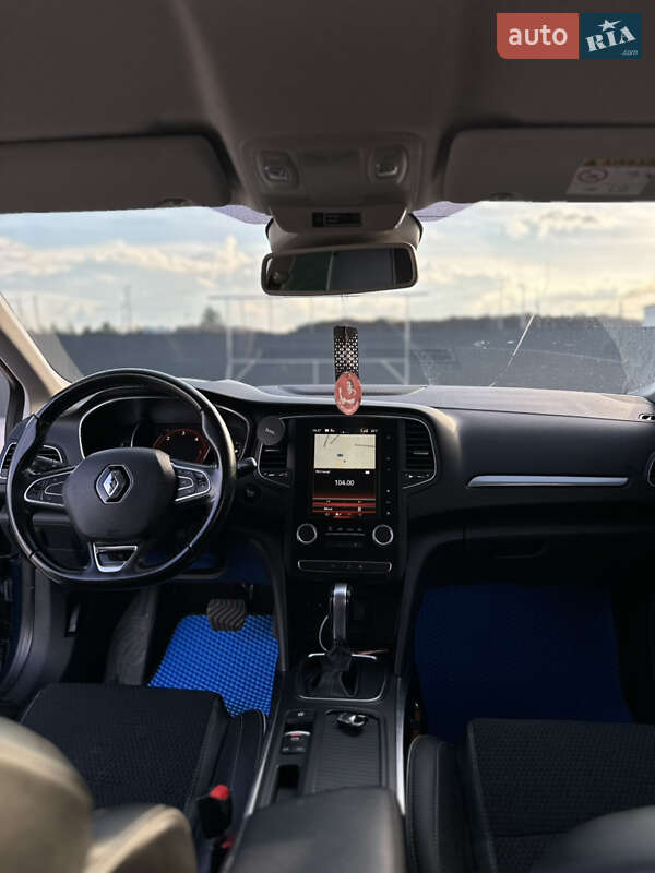 Хэтчбек Renault Megane 2016 в Калуше